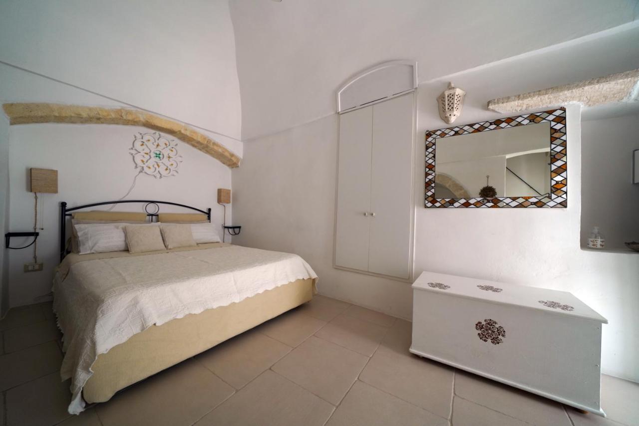 Casa Tea - Nel Cuore Della Citta' Bianca Остуни Экстерьер фото