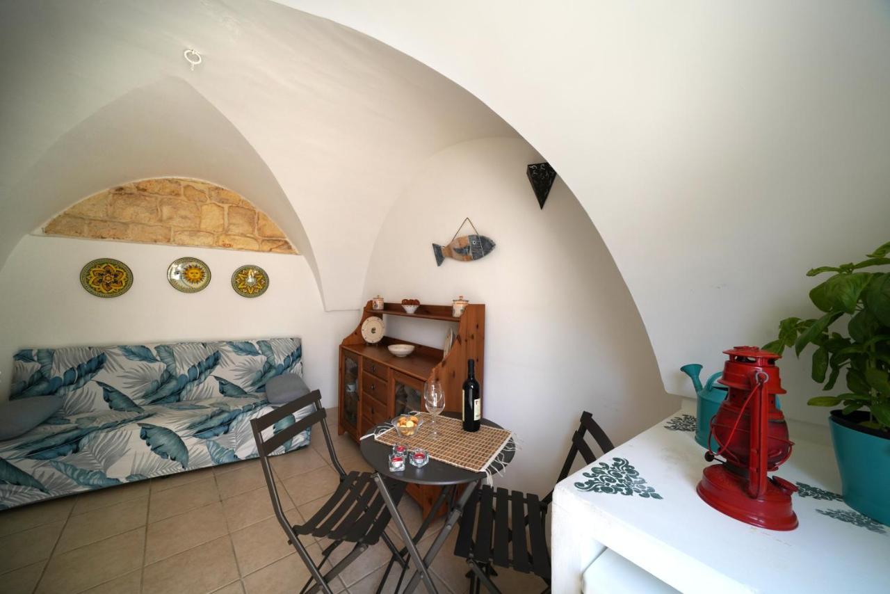 Casa Tea - Nel Cuore Della Citta' Bianca Остуни Экстерьер фото